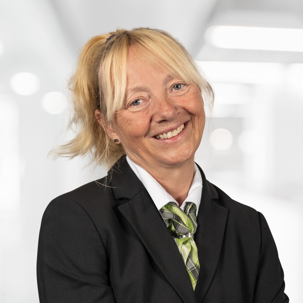 Marion bugerowski team bucher travel dierikon 02